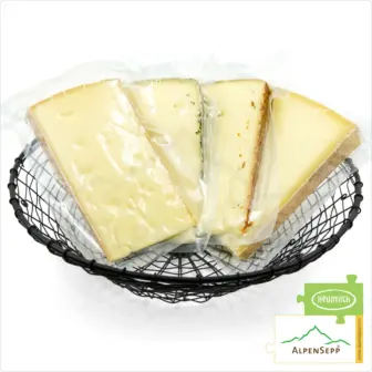 SPICY CHEESE BOX | WÜRZIGE KÄSEBOX | 4 spicy lactose-free haymilk cheese varieties to discover 9 SPICY Cheese Box | 4 spicy lactose-free haymilk cheese varieties to discover | würzige Käsebox
