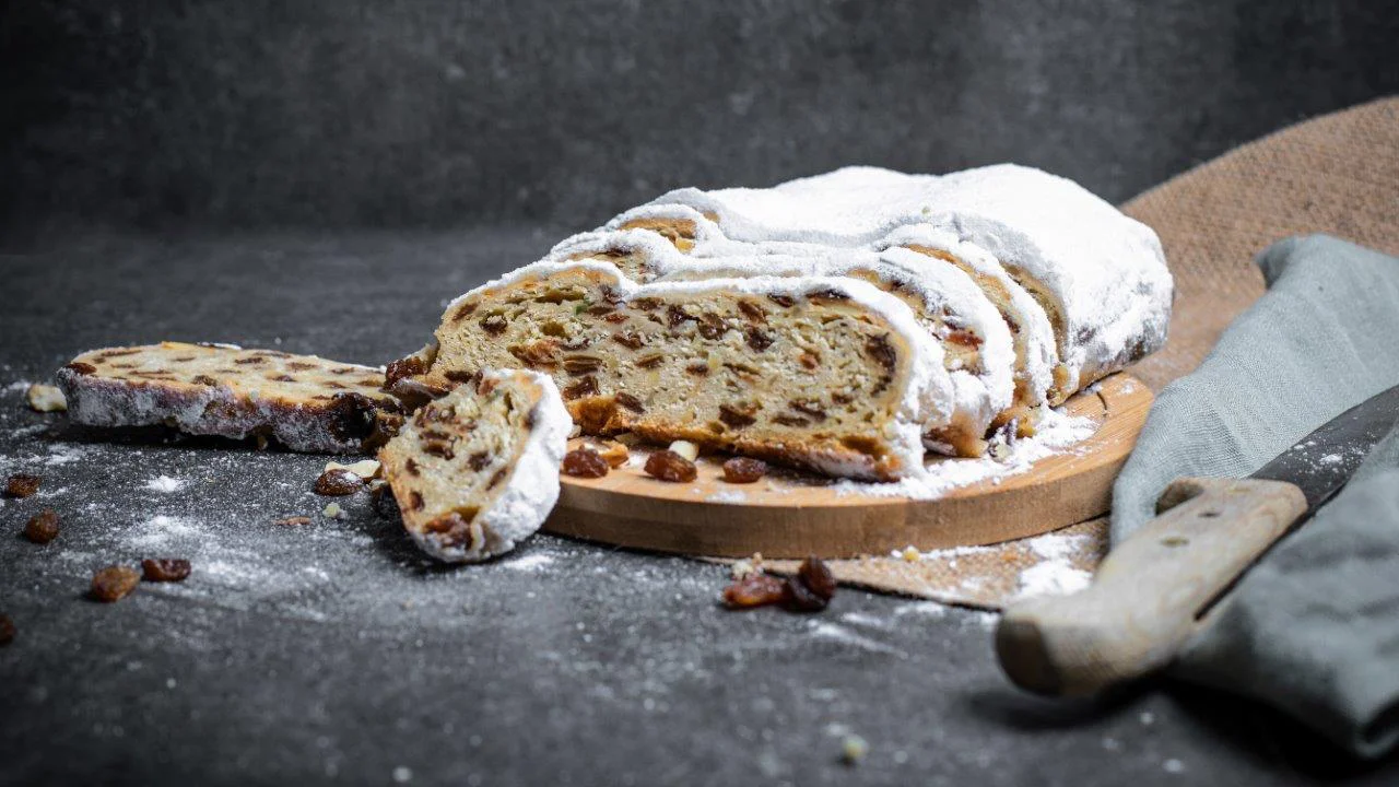 DRESDNER CHRISTSTOLLEN® | Original from Dresden with Ingredients from AlpenSepp® | 1,5 kg Stollen with Real Dairy Butter and Clarified Butter from Hay Milk® | Exclusively by Pre-Order