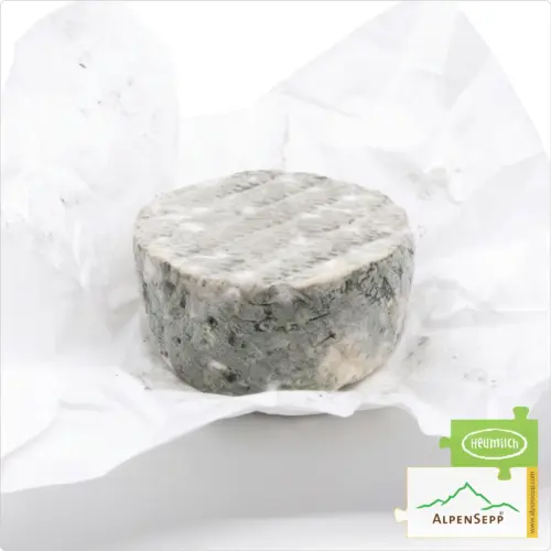 BLUE MOLD CAMEMBERT made from Bregenzerwald hay milk | Pure nature from the original Grauvieh | 240 g 10 BLUE MOLD CAMEMBERT made from Bregenzerwald hay milk | Pure nature from the original Grauvieh | Fresh